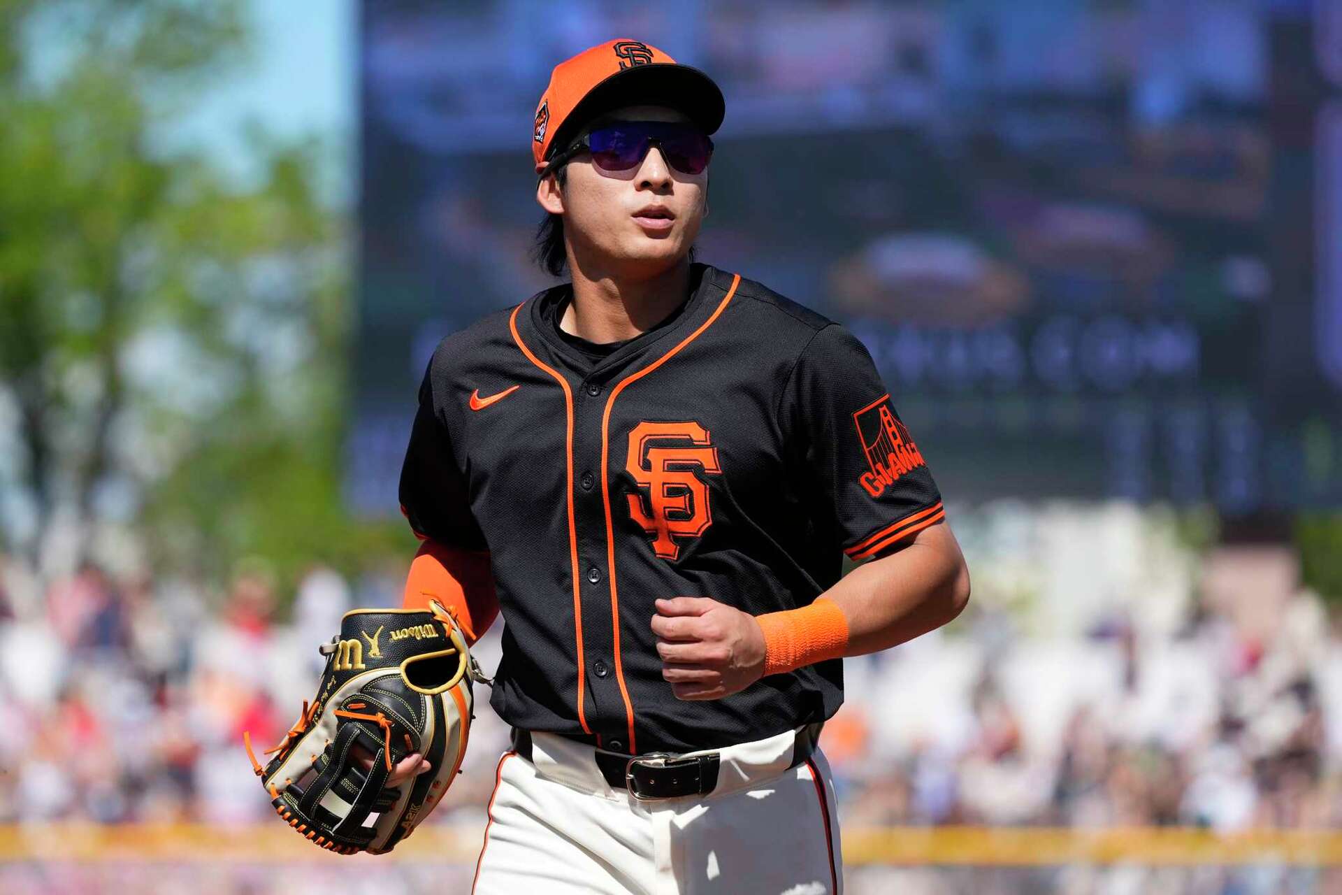 How Jung Hoo Lee adapts to MLB outfields key to Giants' improvements