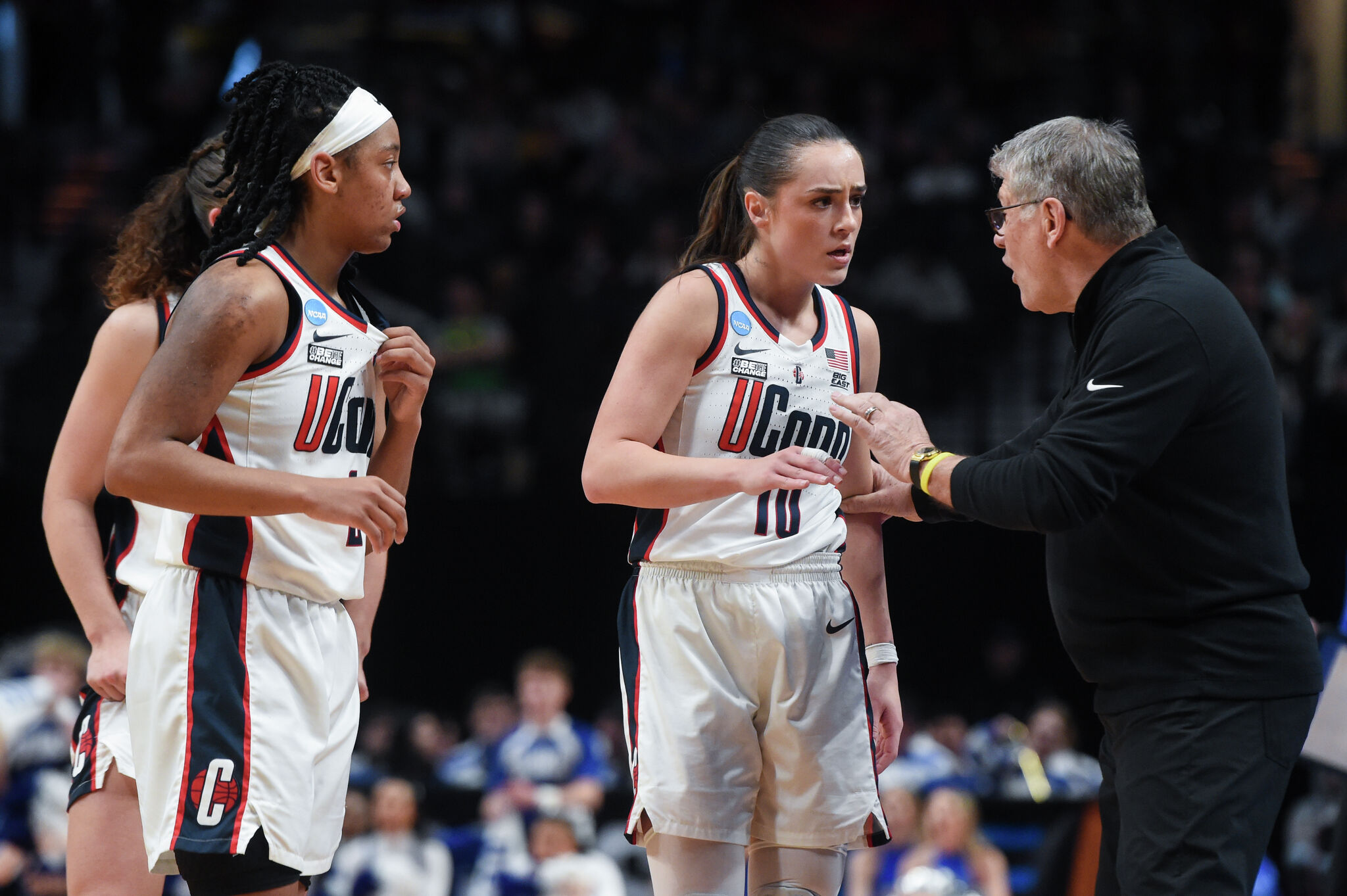 UConn vs. USC in March Madness Elite Eight Time, TV schedule, more