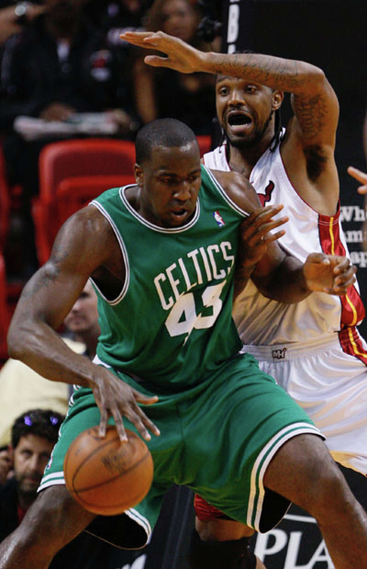 Ozen's Kendrick Perkins With The Celtics