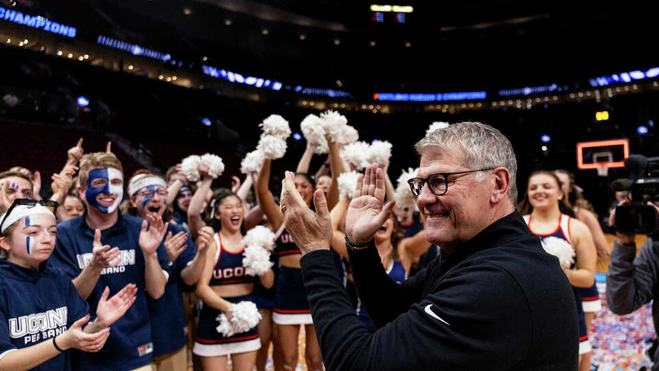 UConn women's basketball vs Iowa in Final Four: Time, TV and what you need to know