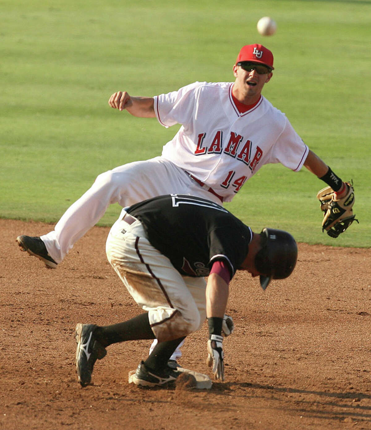 Lamar wins baseball title