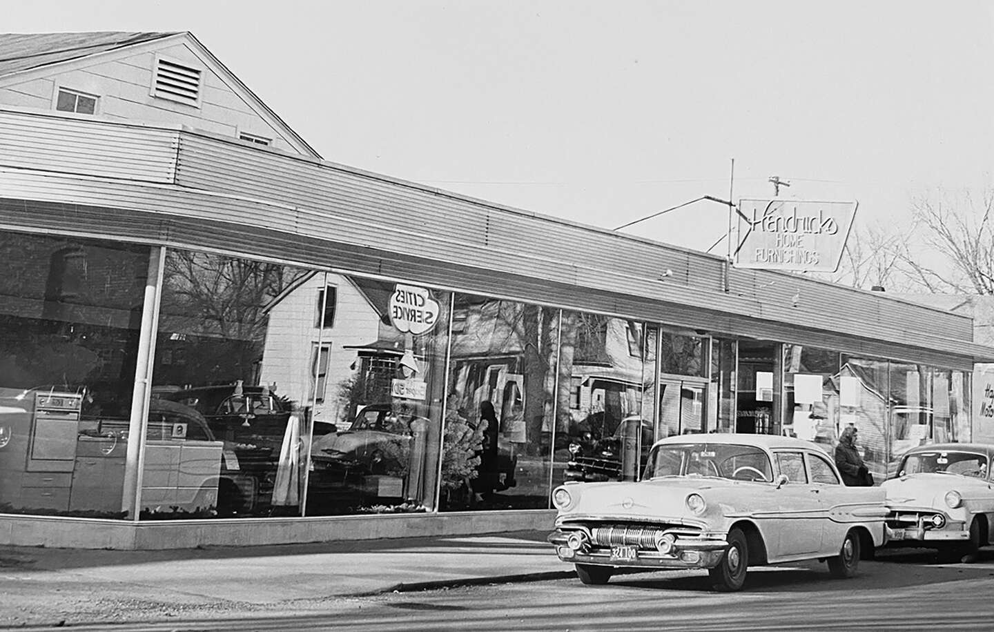 Virden furniture store celebrates 75 years since its founding