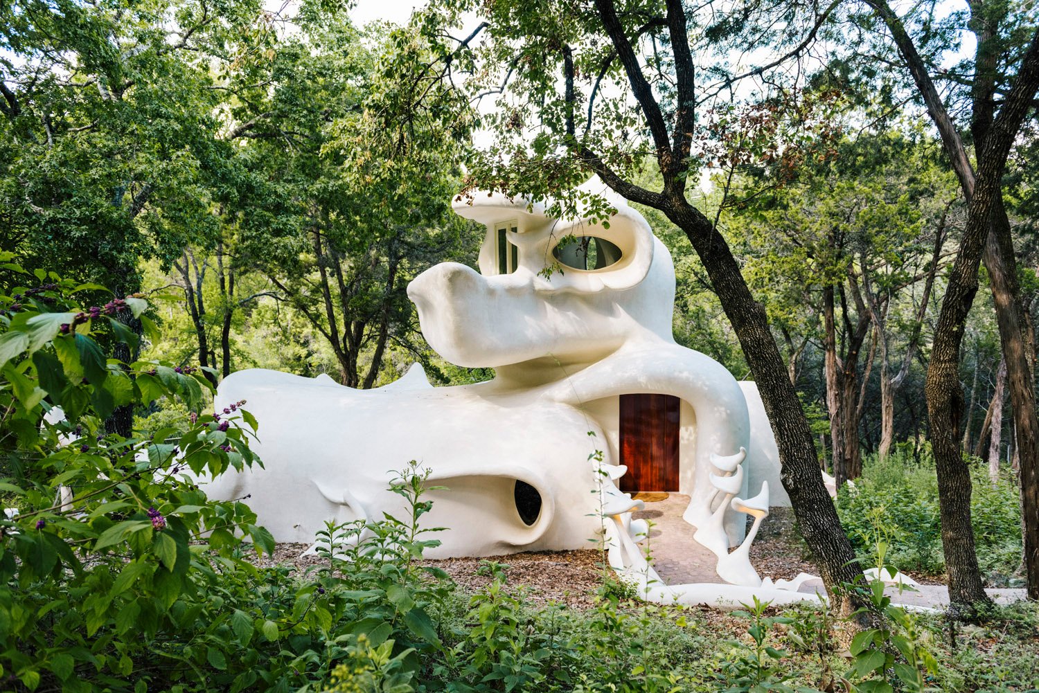 Bloomhouse: Austin's fairy tale rental in the woods