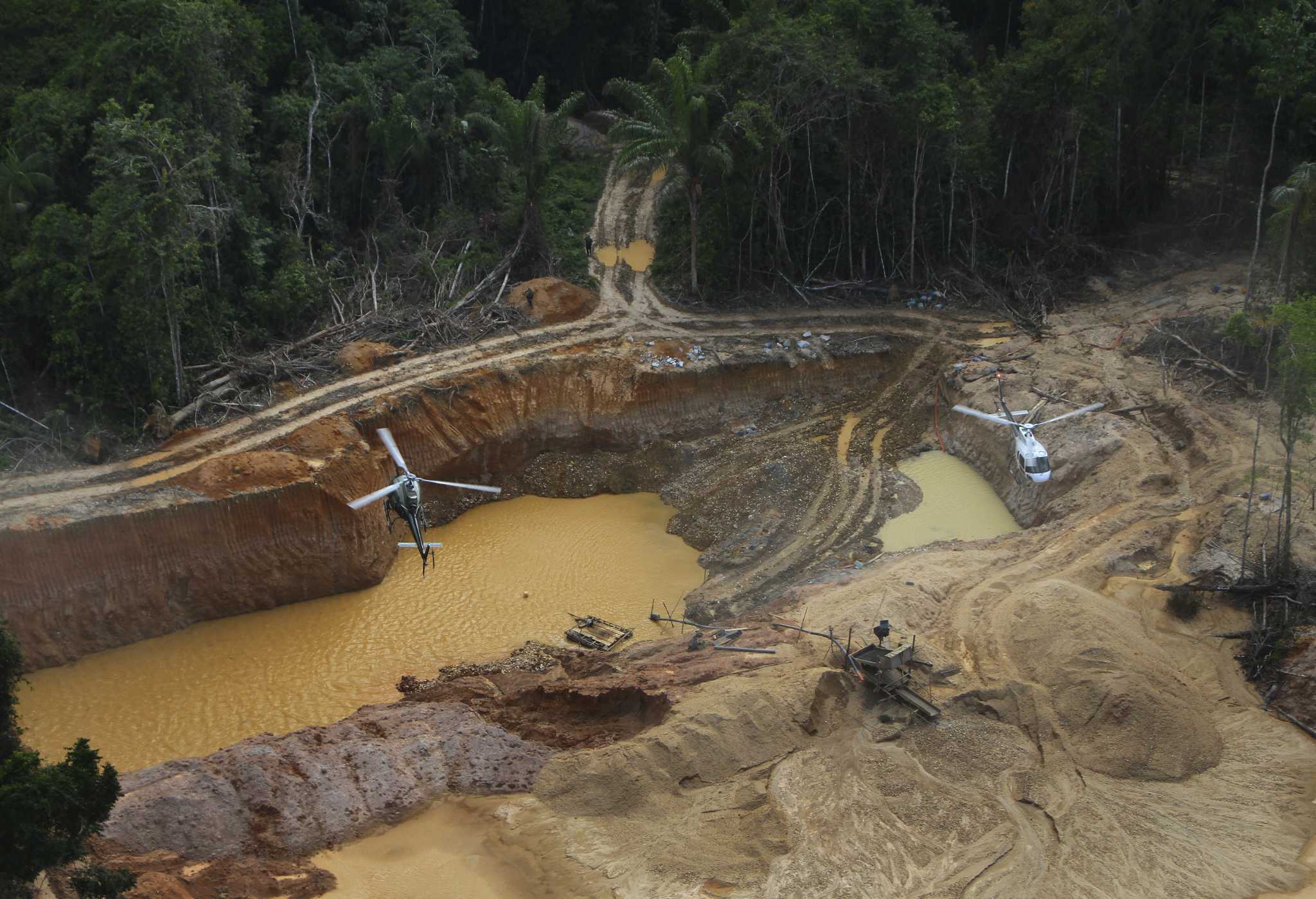 Tribu amazónica yanomami muestra altos índices de exposición al mercurio, según informe