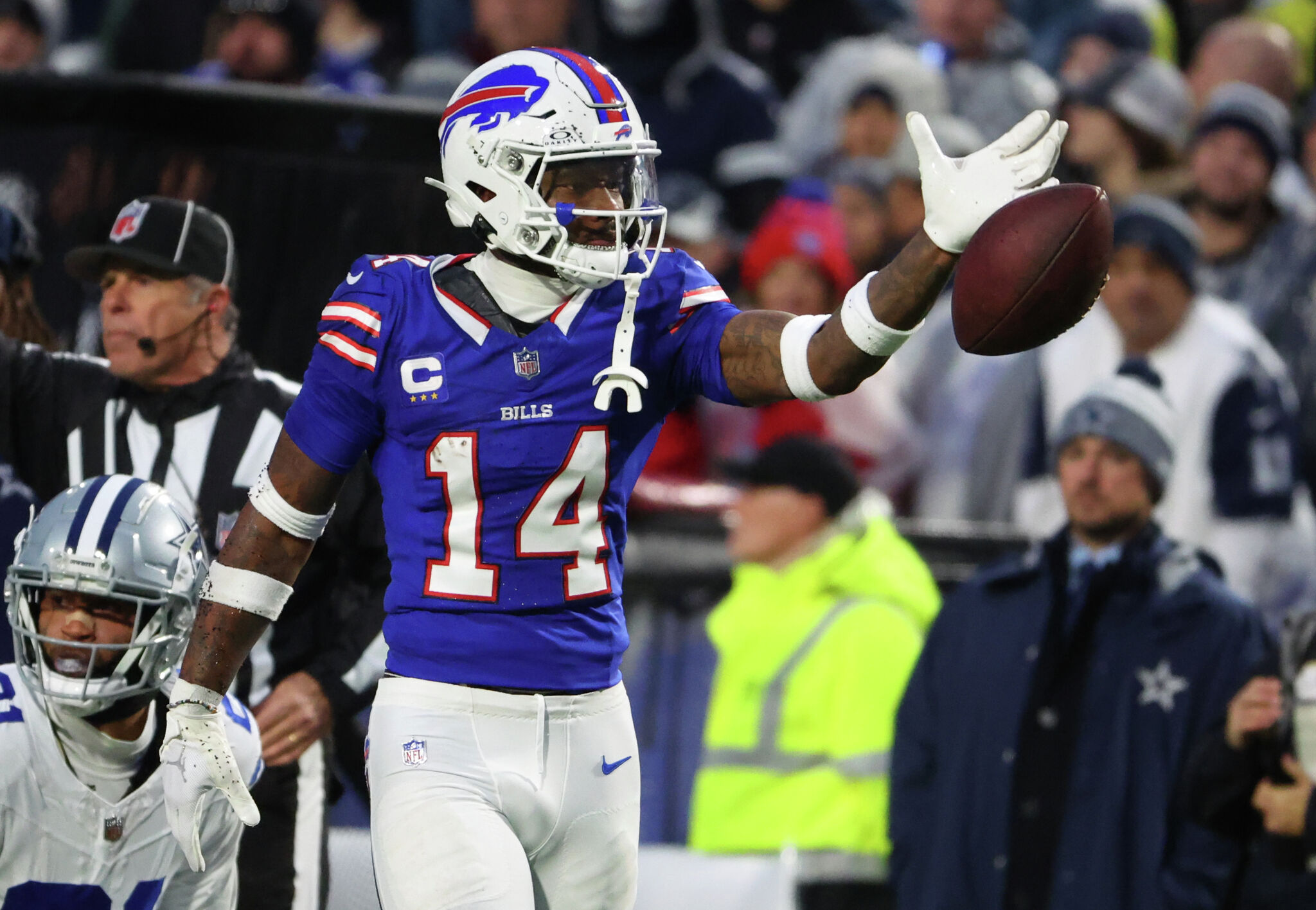 Texans' Stefon Diggs contract: Final three years dropped after trade