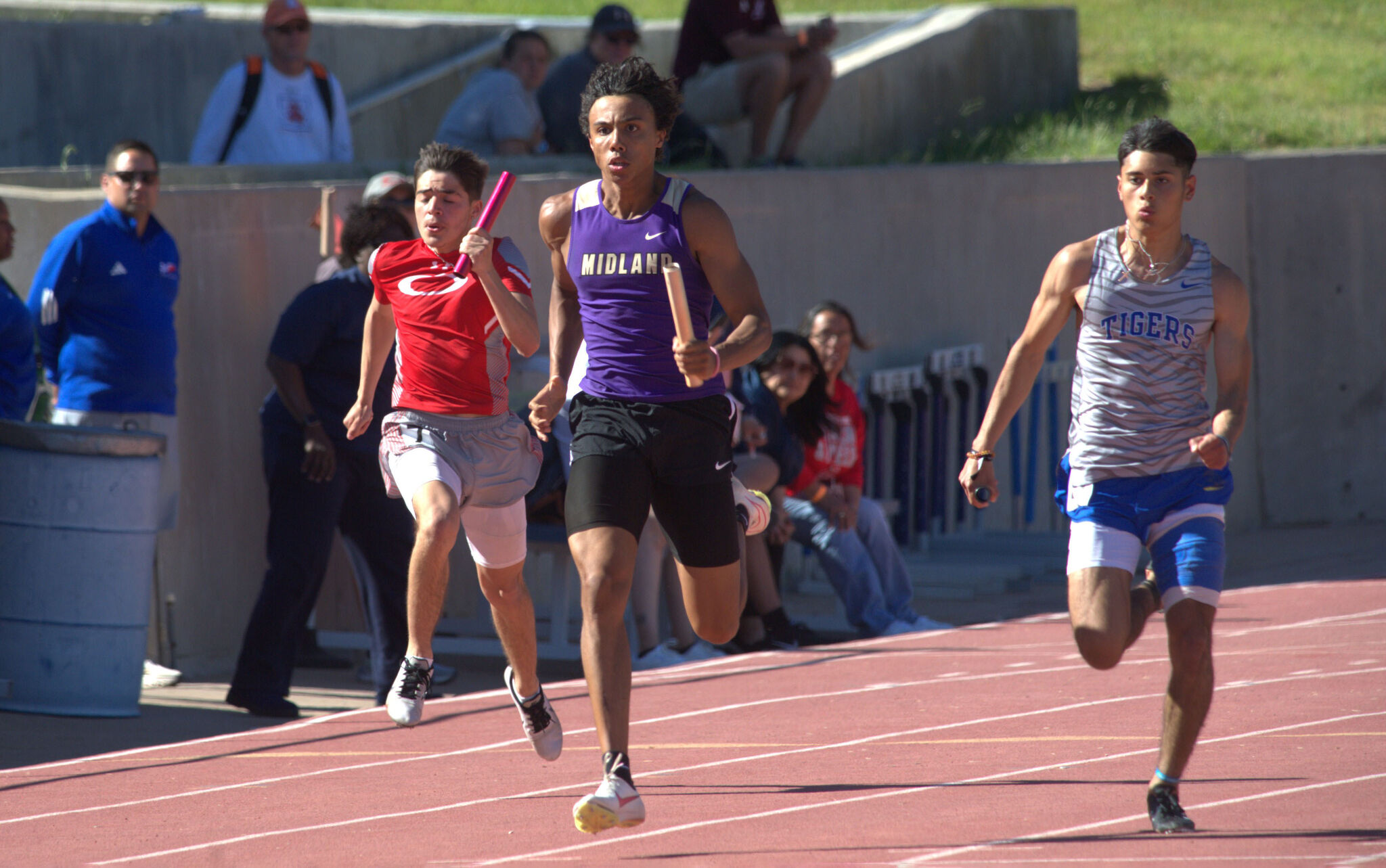 Midland High 800 relay looks to break through at Region I6A meet