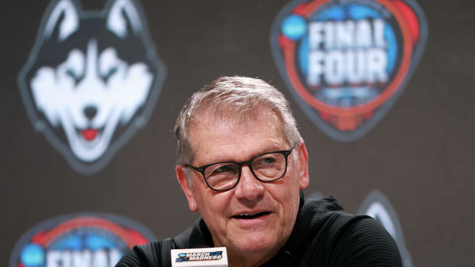 Despite direct trip, Geno feels turnaround to Final Four too quick