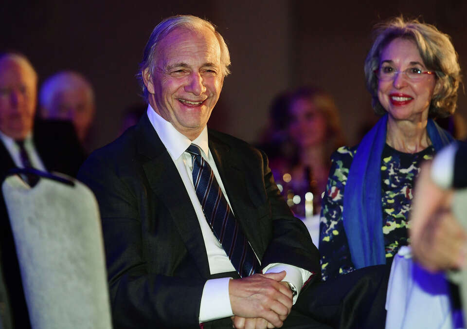 Dalio, founder of CT hedge fund Bridgewater, earns business award