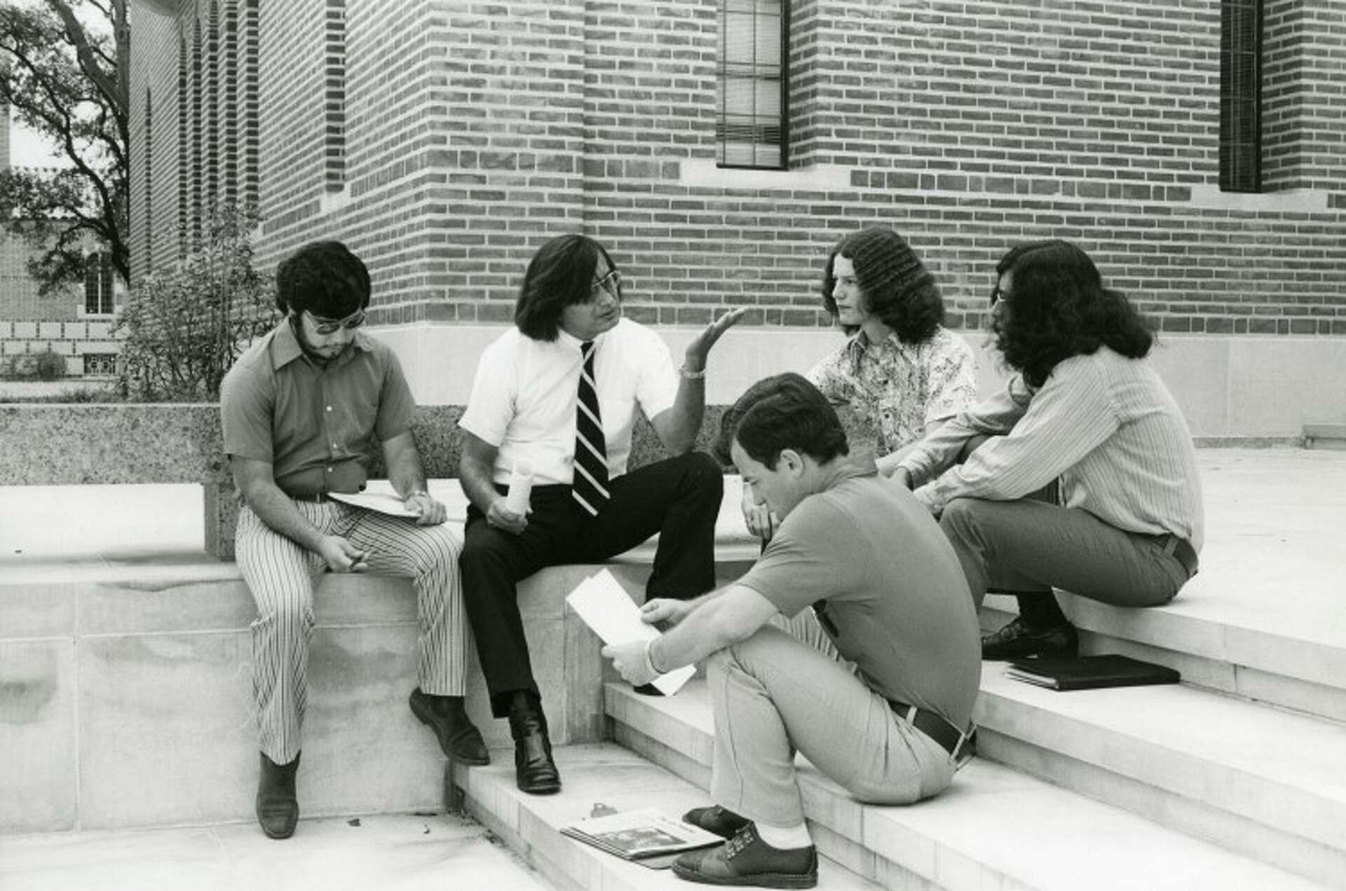 Saha Rice Rice University honors mathematician Richard Tapia for 50 years