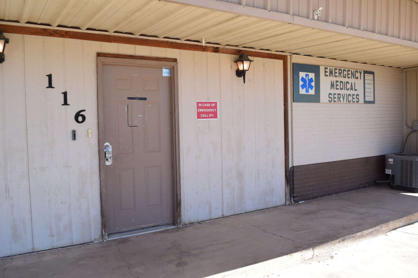 Commissioners OK payment to assist with repairs to Hale Center EMS amb