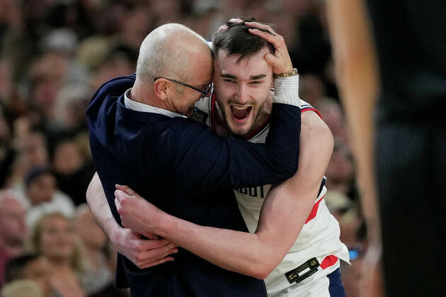 How Dan Hurley helped Alex Karaban get over 'lowest of lows'