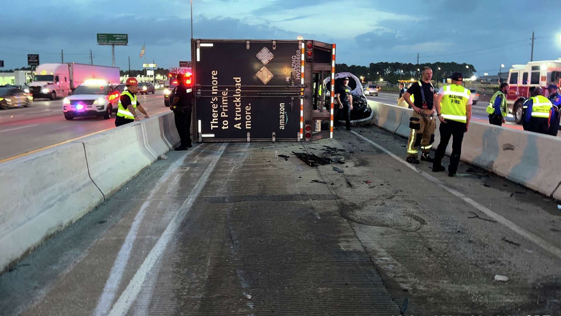 18-wheeler crash leads to diesel fuel spill on North Freeway