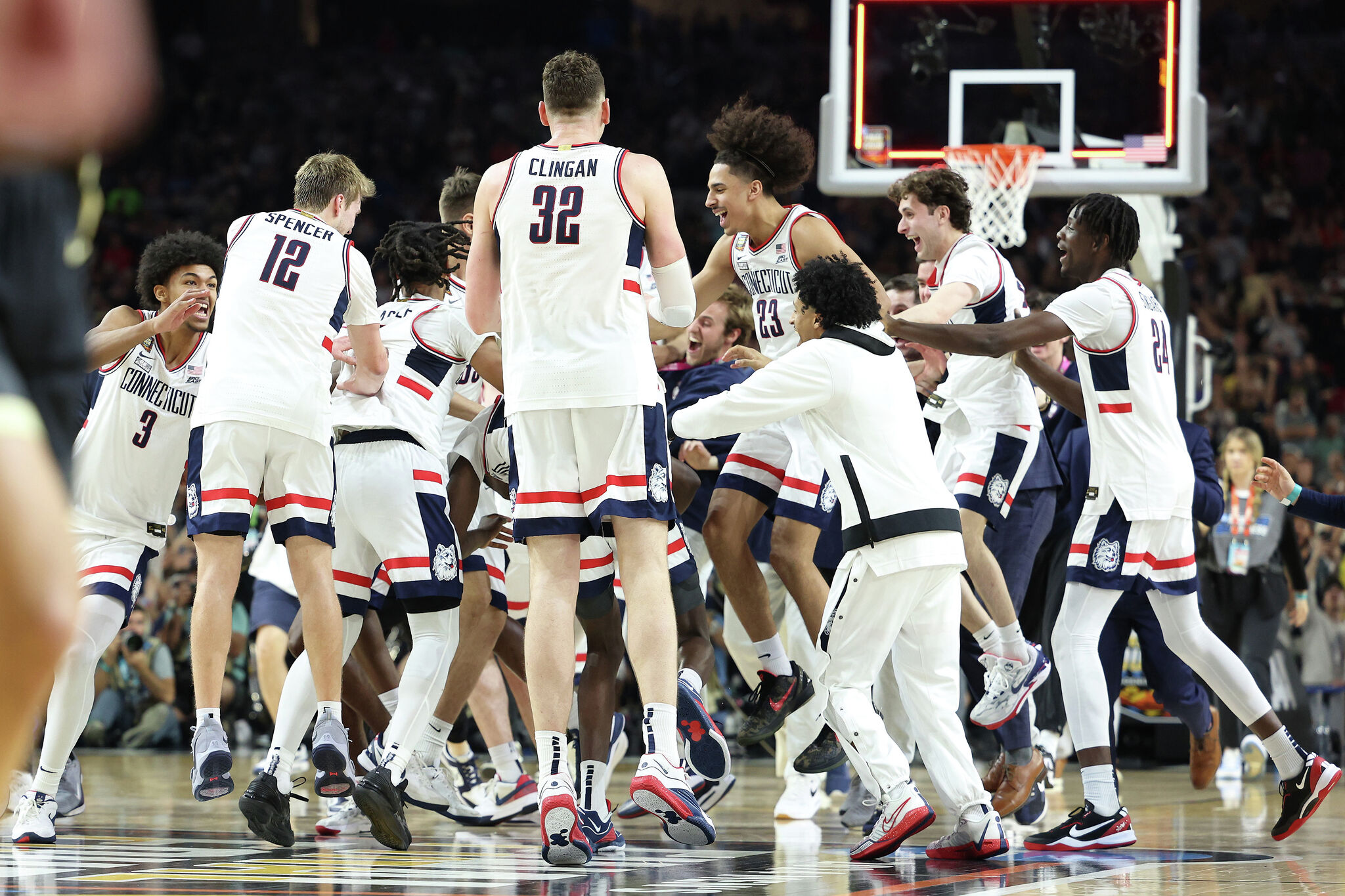 UConn Men s Basketball Tops Final Associated Press Poll For First Time uconn-men-s-basketball-tops-final-associated-press-poll-for-first-time