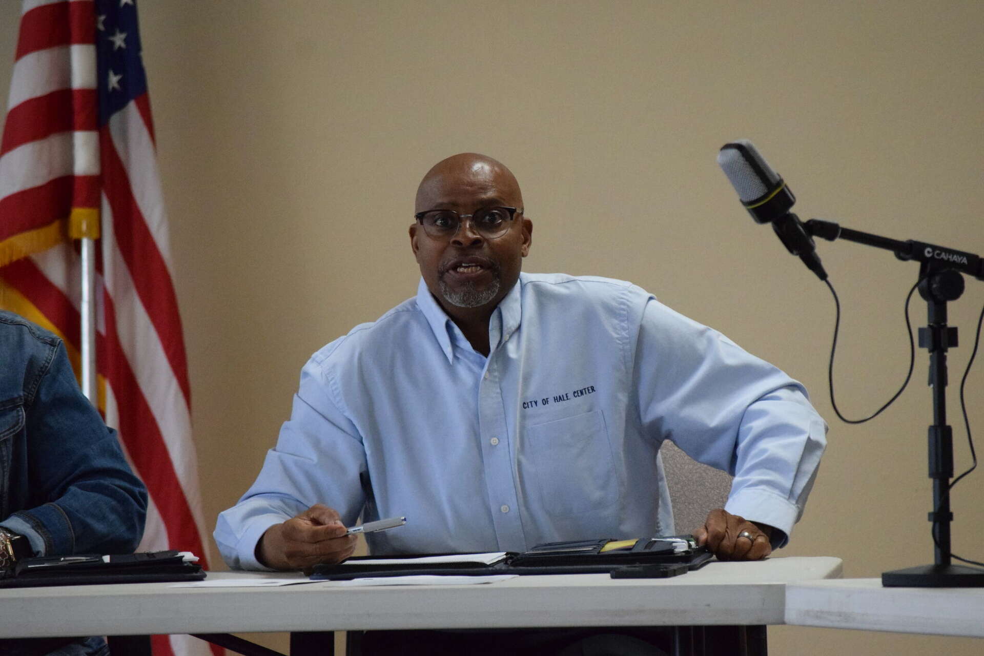 Hale Center EMS receives payment from city