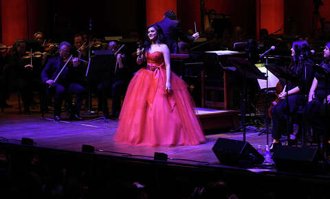 San Antonio Philharmonic Will Perform An All-selena Concert