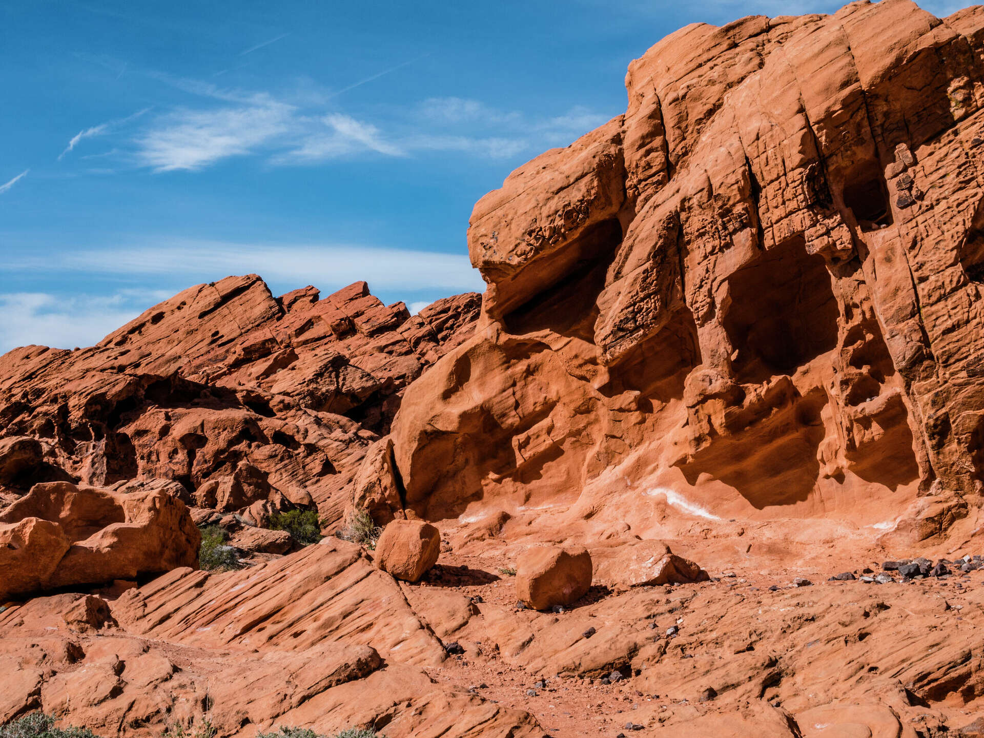 'Idiots': 2 men sought for destroying ancient Nevada rock formation