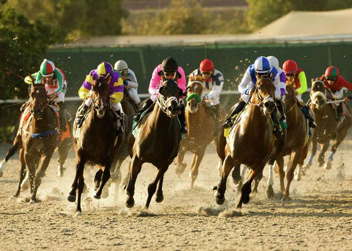 Live horse racing approved at 3 Texas racetracks
