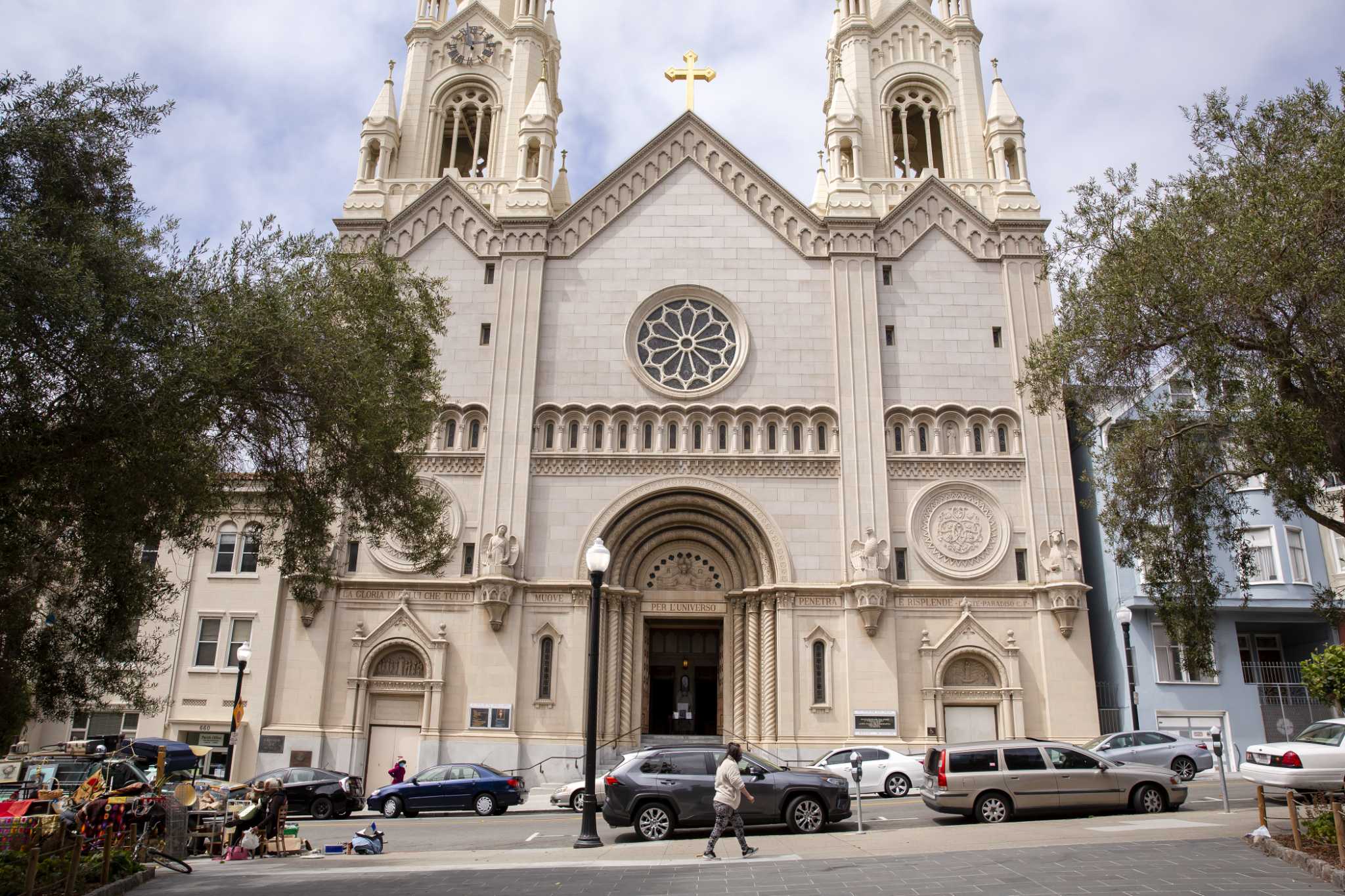 Noon Mass ends in stabbing at Saints Peter and Paul Church in SF