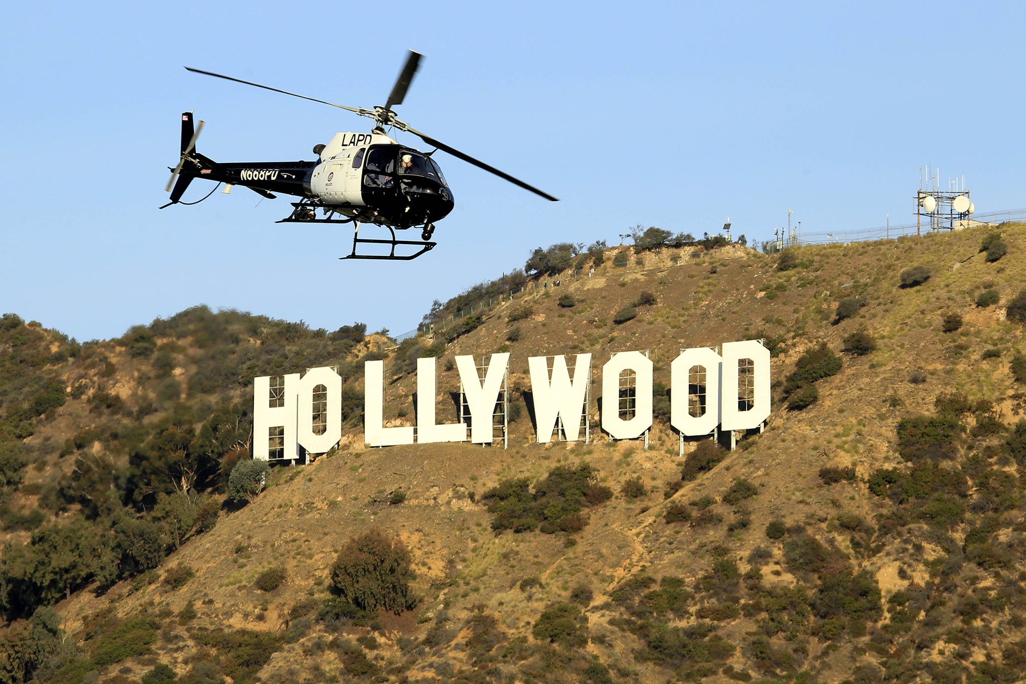 In Los Angeles, dangerous police chases are appointment television