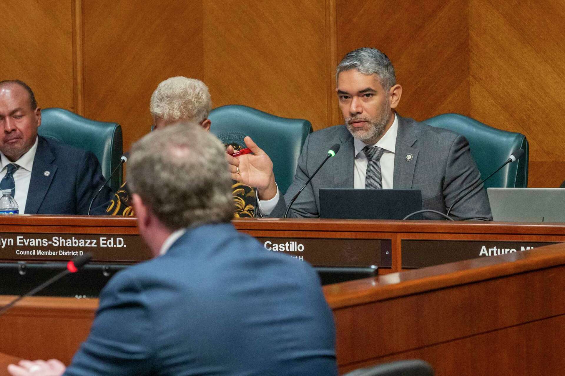 Houston City Council sets rules for vetting member-led city proposals