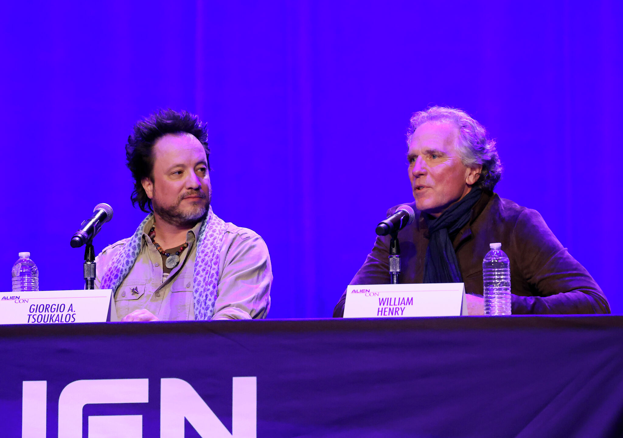 ‘Ancient Aliens’ TV hosts bring live show to CT