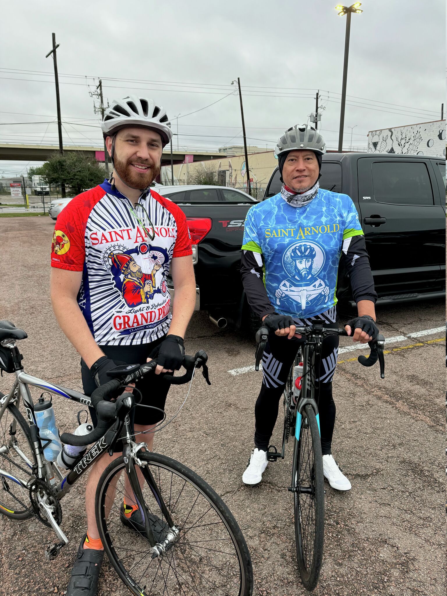 Texas MS 150 cyclists share jersey designs, reasons why they ride