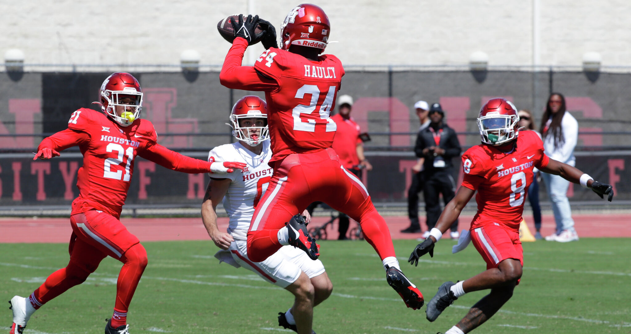 Exclusive: Uh Football Home Games Streaming Only On Spectrum Sports - a6orlcz