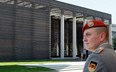 The German parliament votes for an annual veterans' day to honor ...