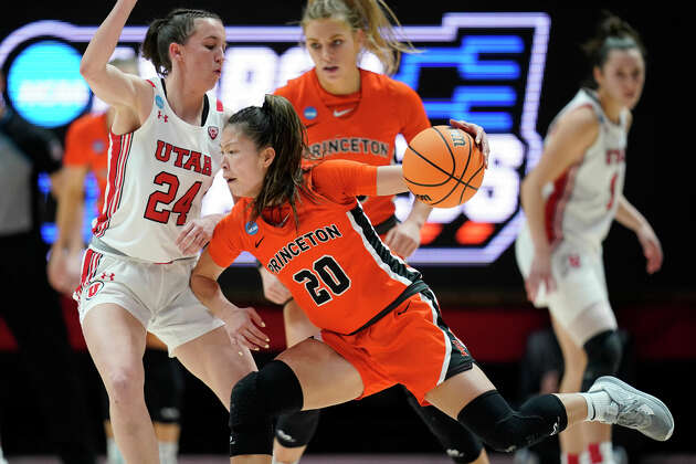 Story photo for Transfer Kaitlyn Chen starting to make herself at home at UConn