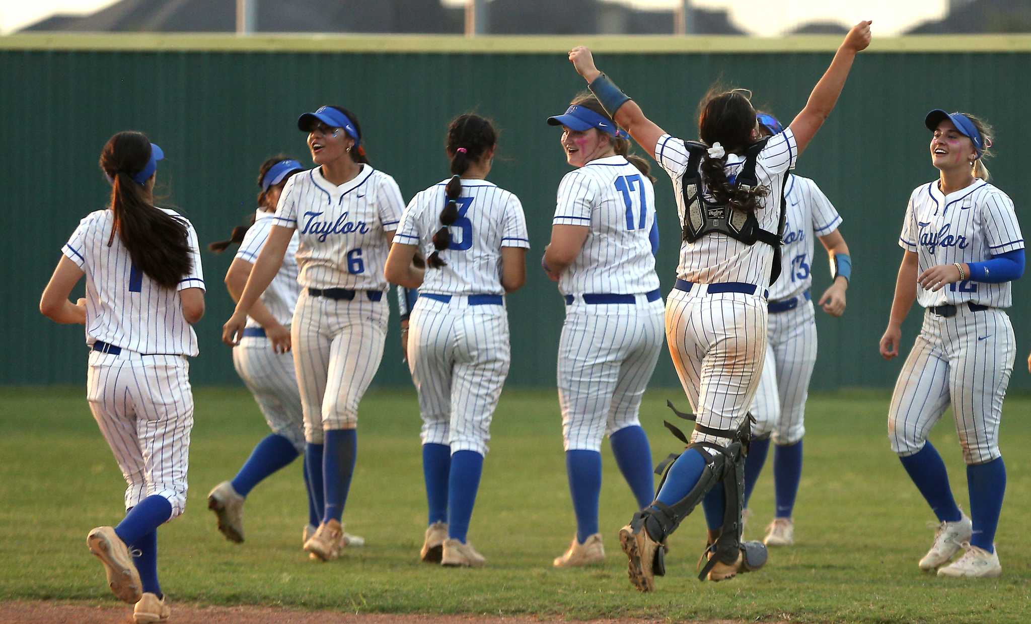 Katy Taylor Mustangs softball sweeps Ridge Point Panthers