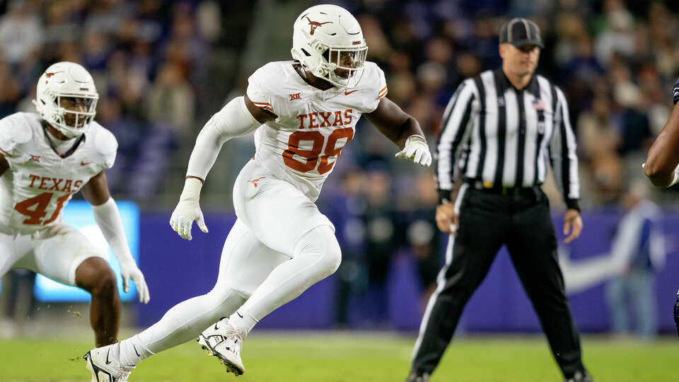 FORT WORTH, TX - NOVEMBER 11: Texas Longhorns defensive end Barryn Sorrell (88) rushes the passer during a game between the Texas Longhorns and TCU Horned Frogs college football game on November 11, 2023 at Amon G. Carter Stadium in Fort Worth, TX. (Photo by Chris Leduc/Icon Sportswire via Getty Images)