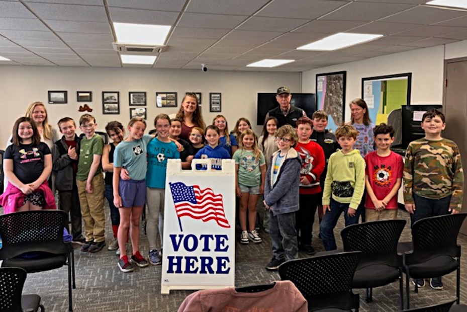 Onekama fourth graders visit township hall