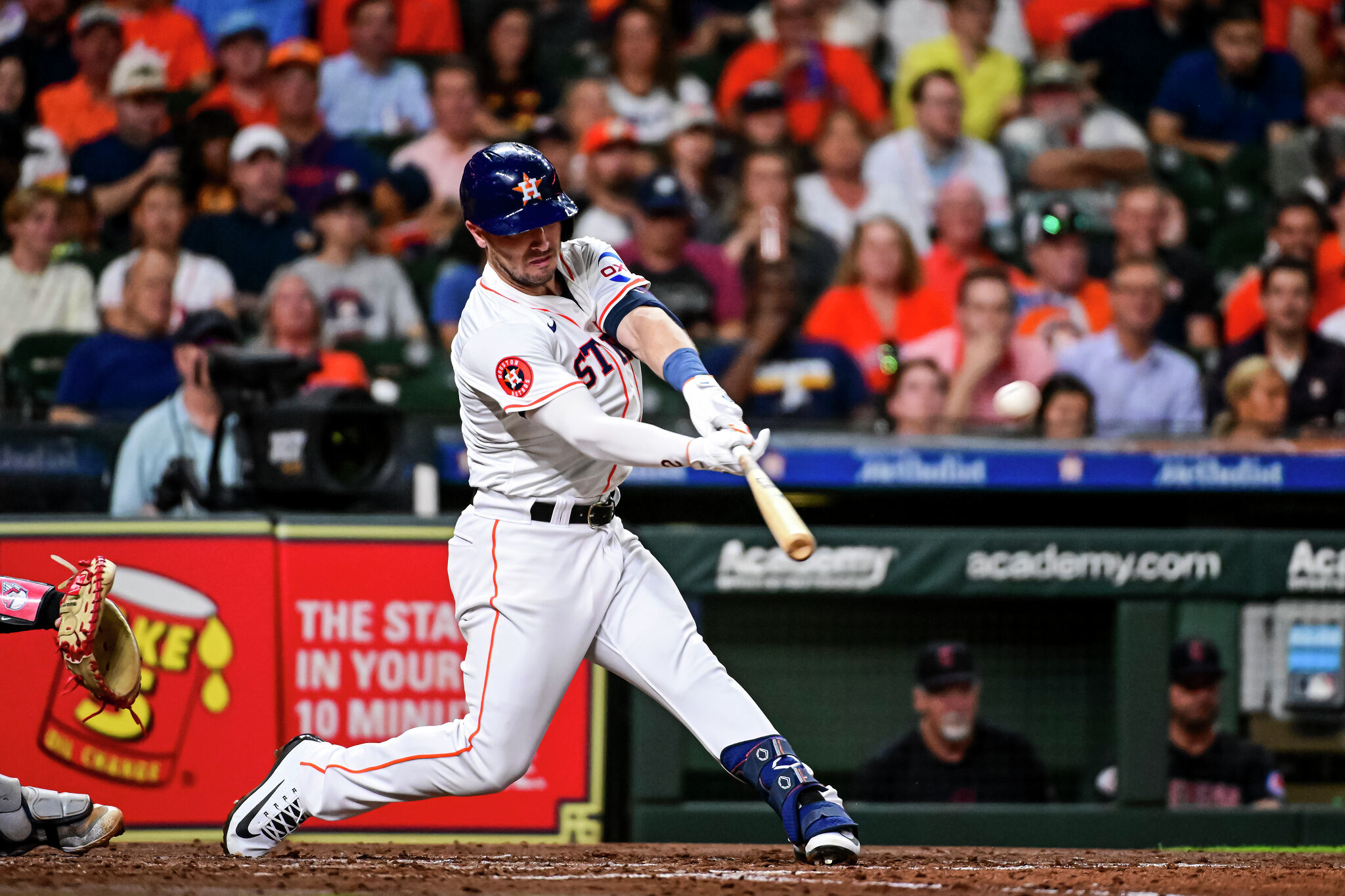 Bregman'S Epic Return: Home Run, Standing Ovation, And Astros Win Big! - 7w8ra0z