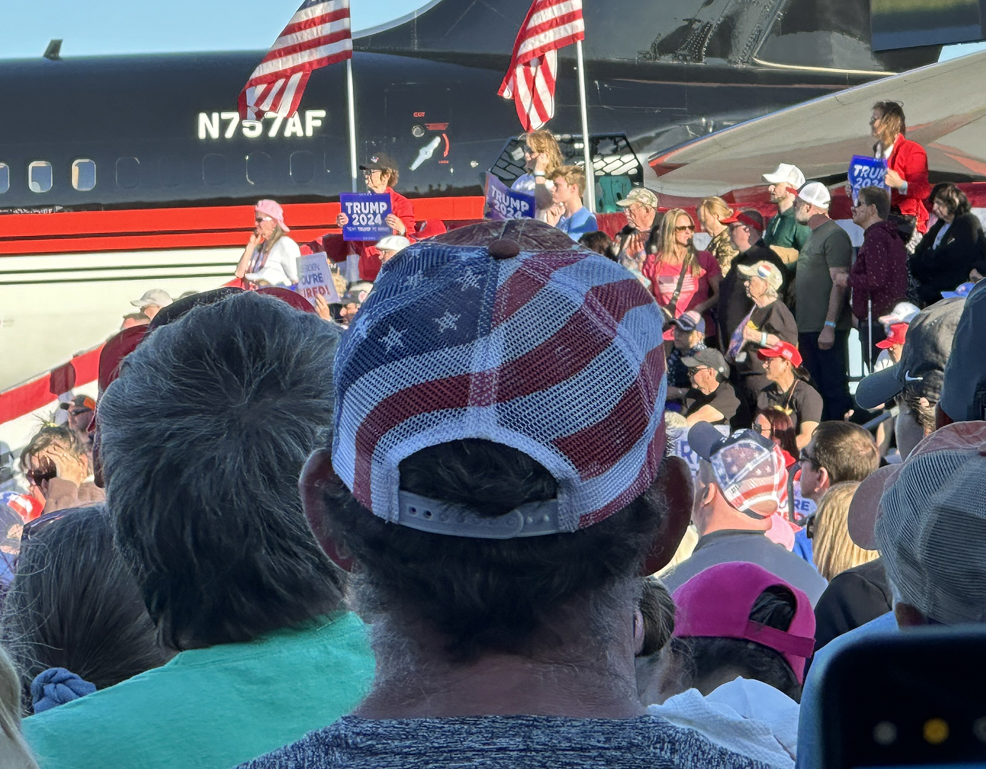 Former president a source of hope for fans at Michigan rally