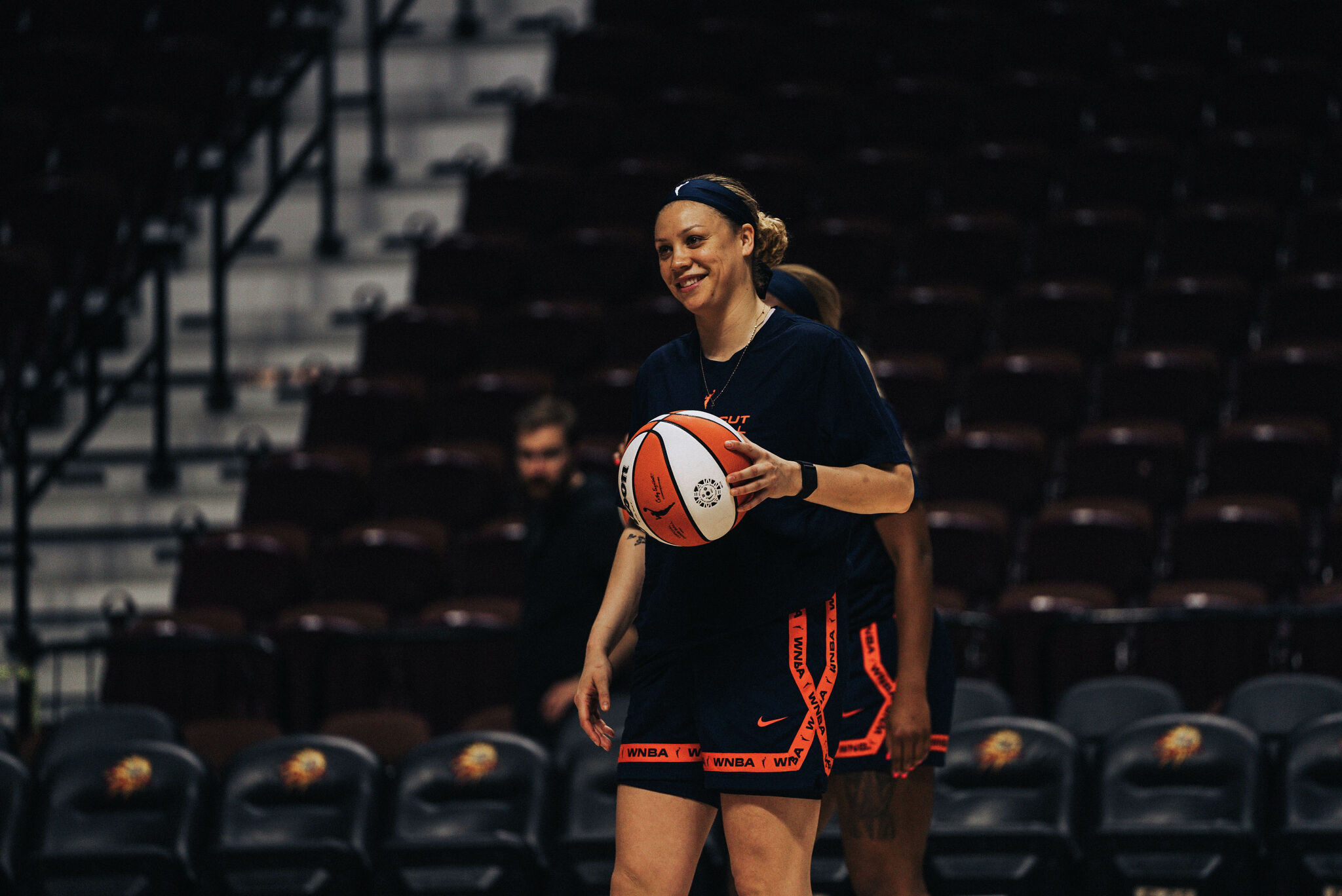 CT Sun teammates happy WNBA veteran Rachel Banham back with team