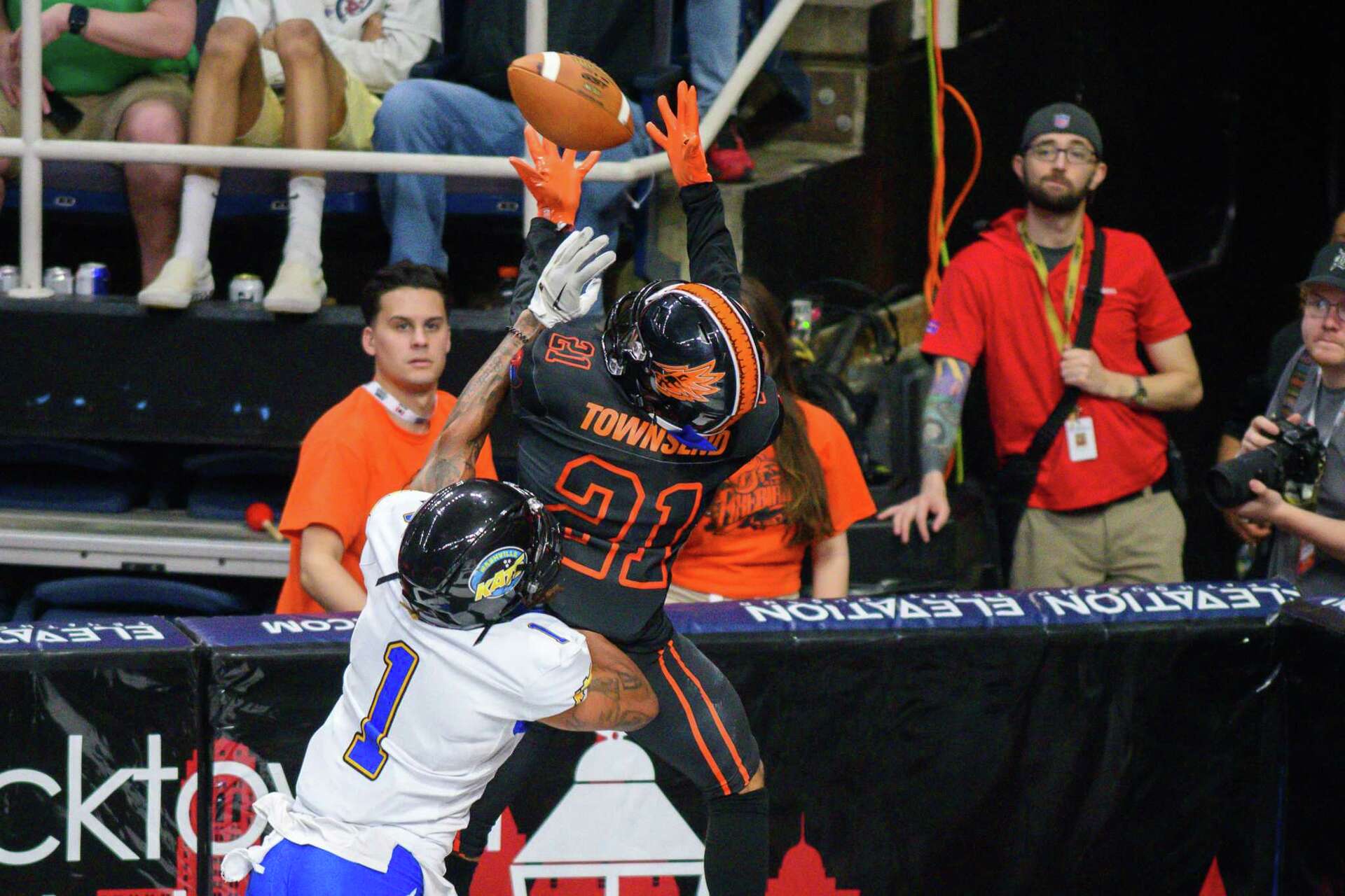 Albany Firebirds seek 6-0 Arena Football League start