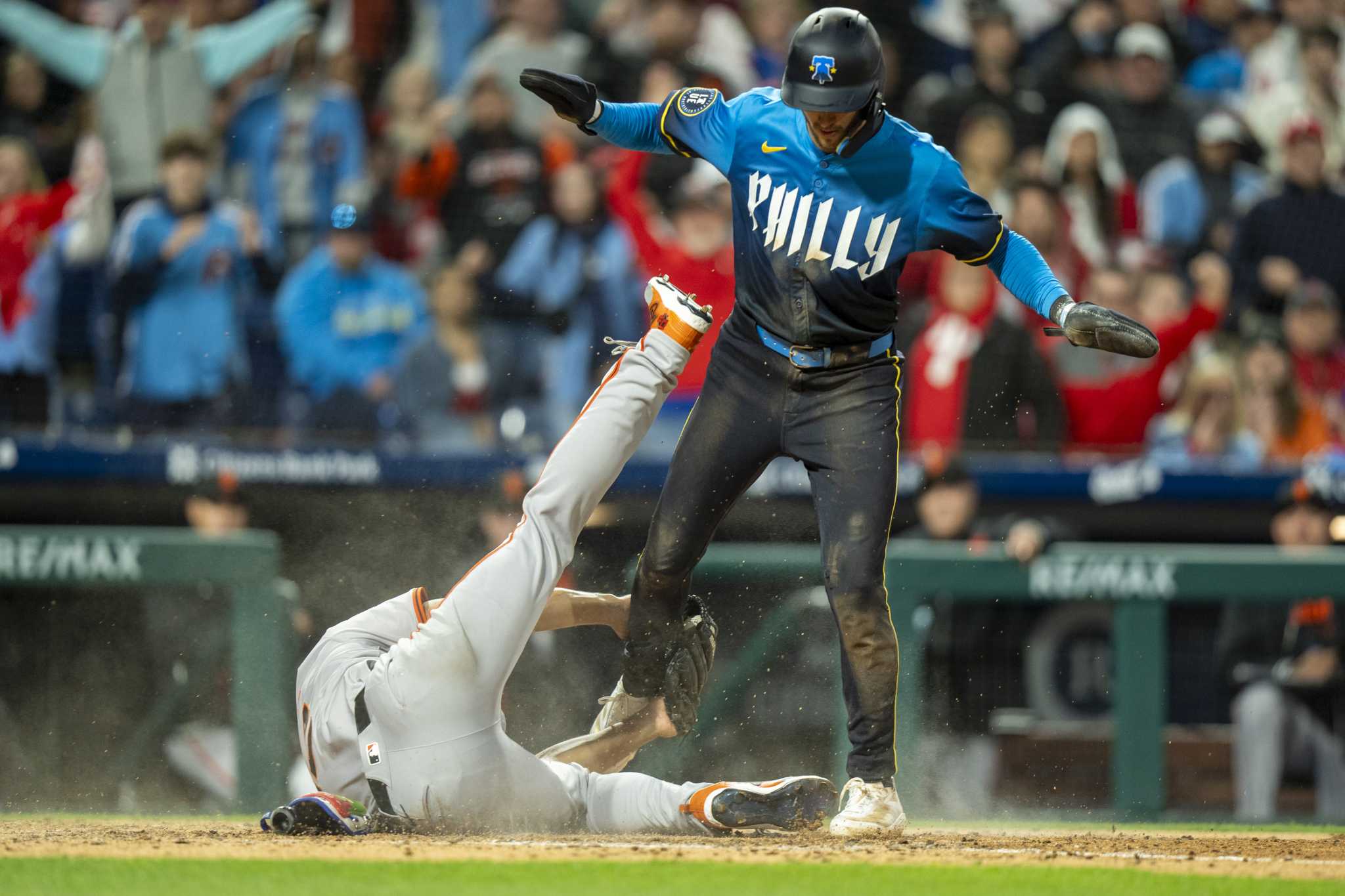 Giants' Offense: Sleepwalking Through Another Loss At Oracle Park - r20jy04