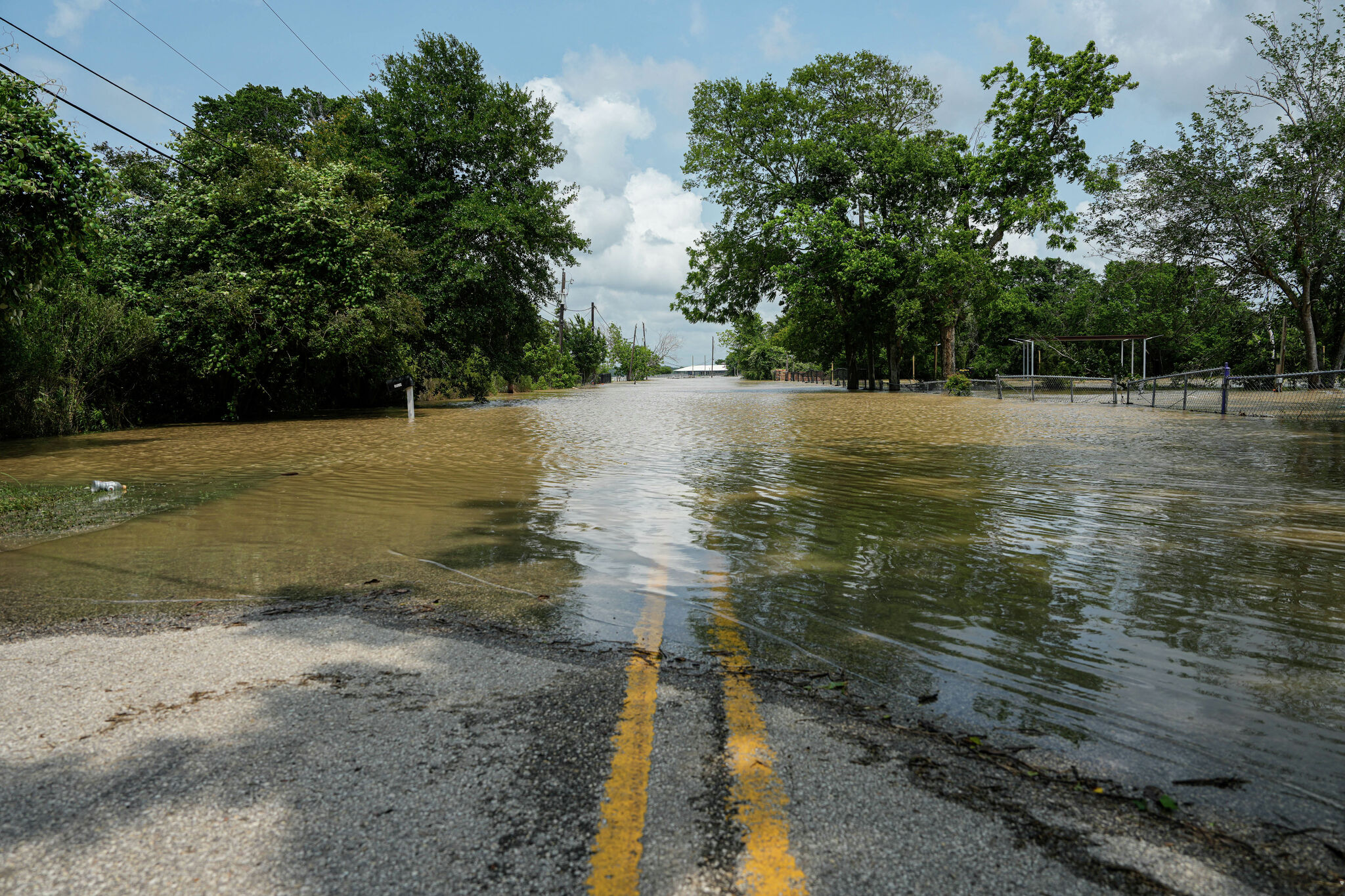 Houstonarea schools cancel classes Monday due to flooding