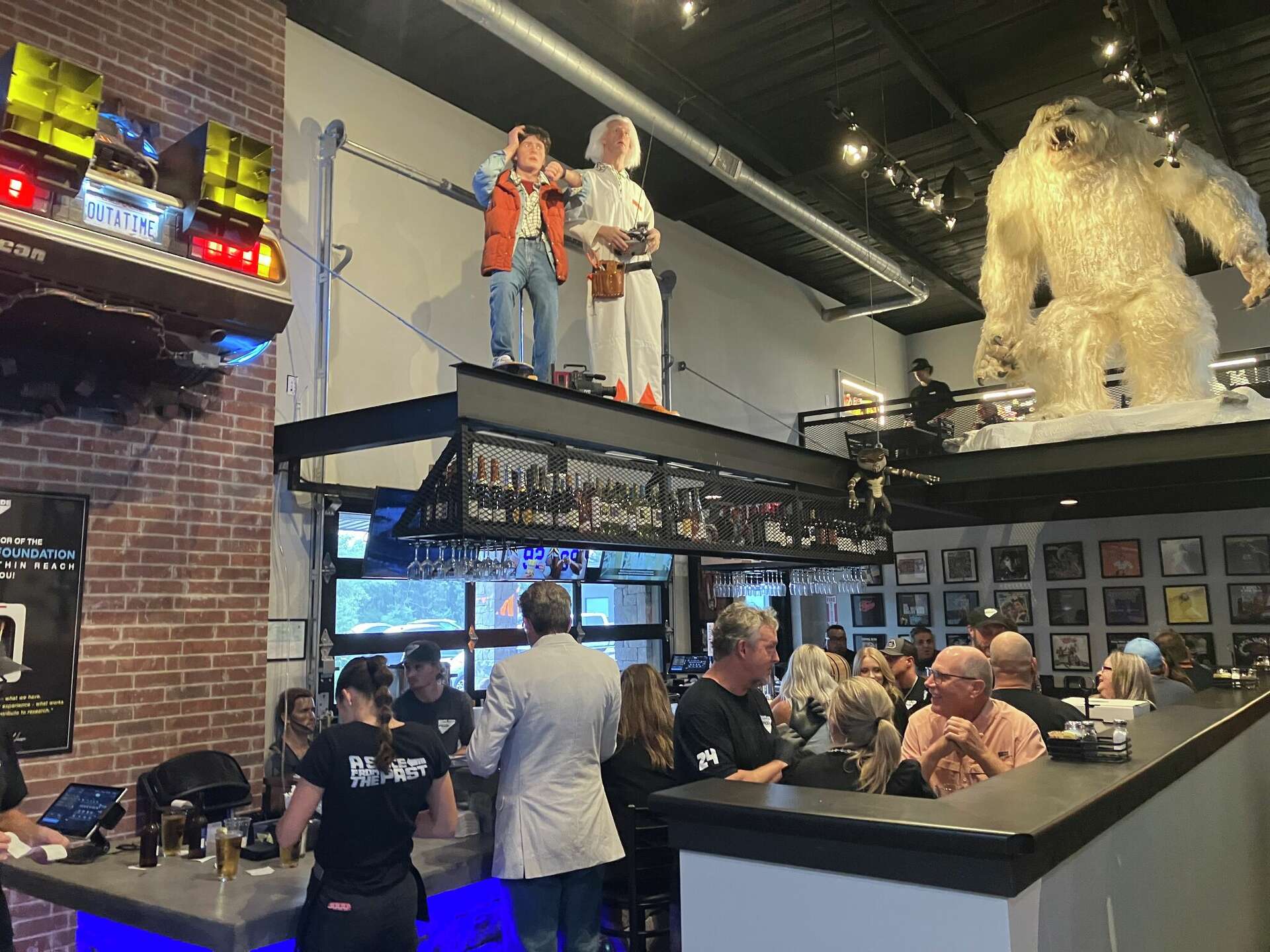 Darkside Pizza shares sneak peek at nostalgic culinary space(02)