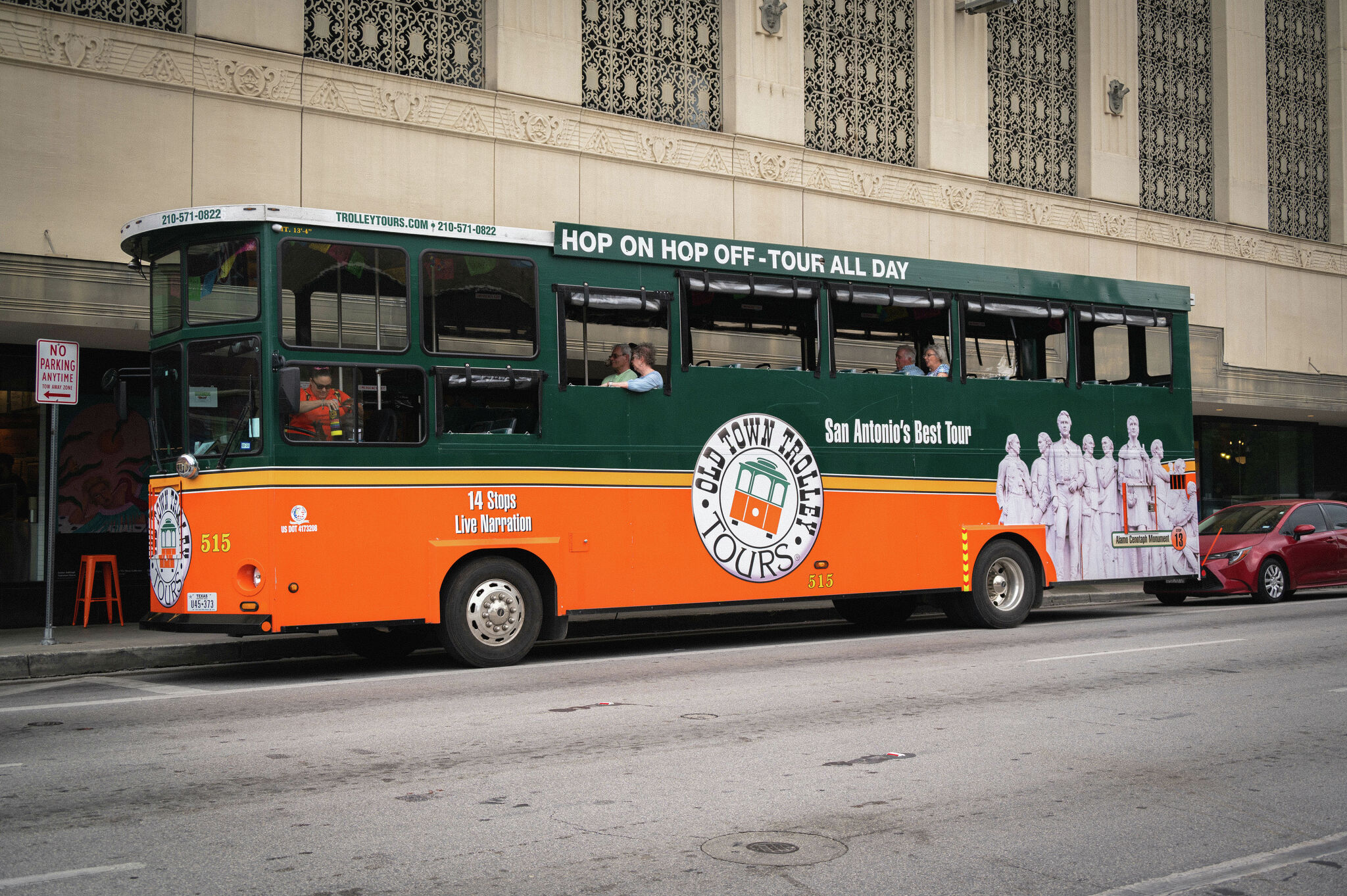 Explore San Antonio With New Sightseeing Trolleys