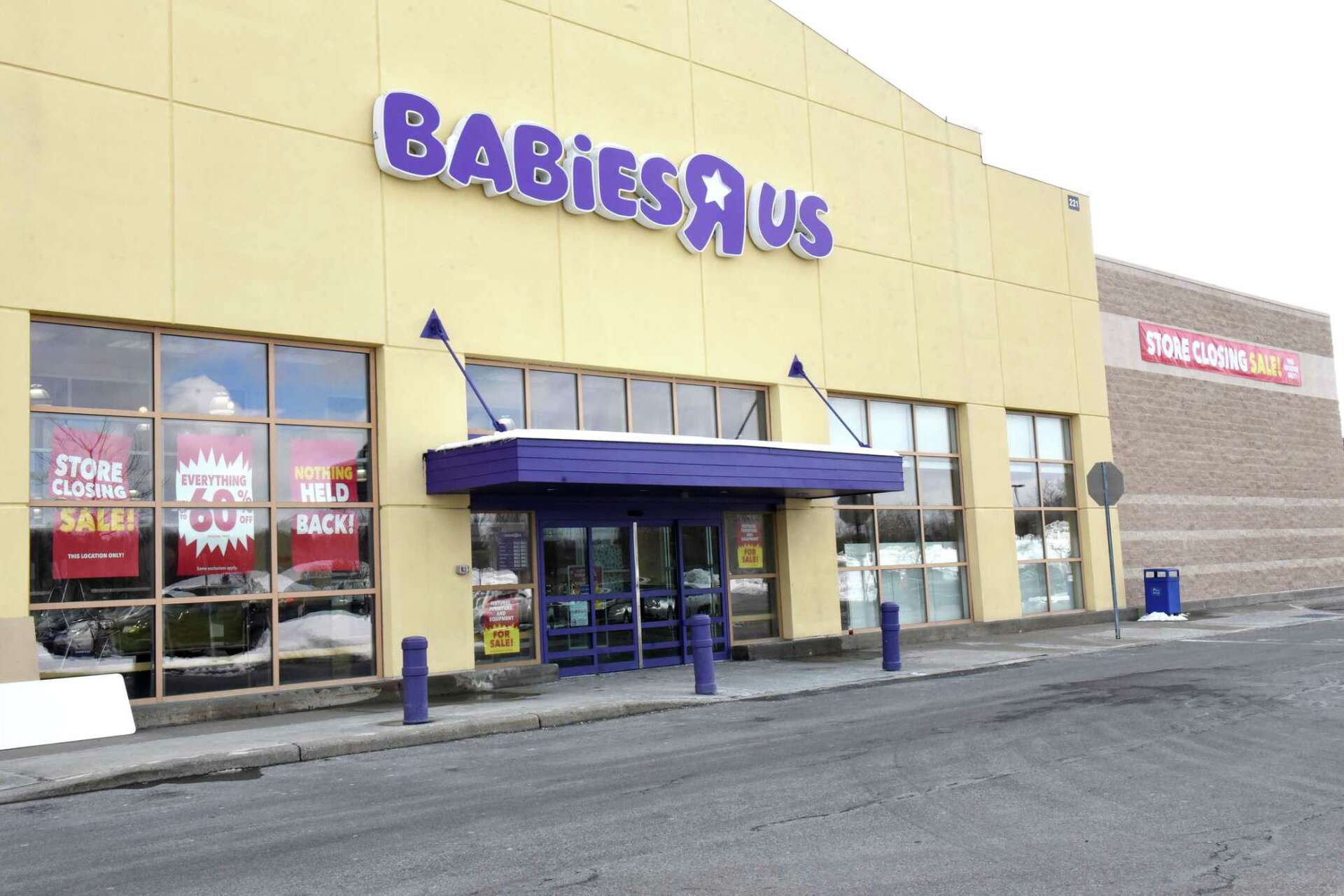 Babies R Us is coming back. A San Antonio store is in the works