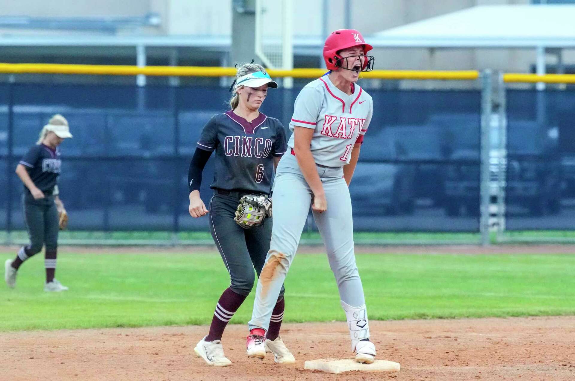 HS softball playoffs: Katy Tigers dominate Cinco Ranch Cougars