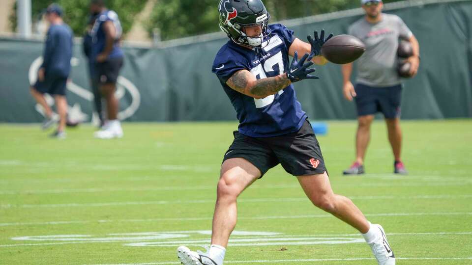 Houston Texans tight end Cade Stover makes a catch during rookie mini camp on Friday, May 10, 2024, at Houston Methodist Training Center in Houston.