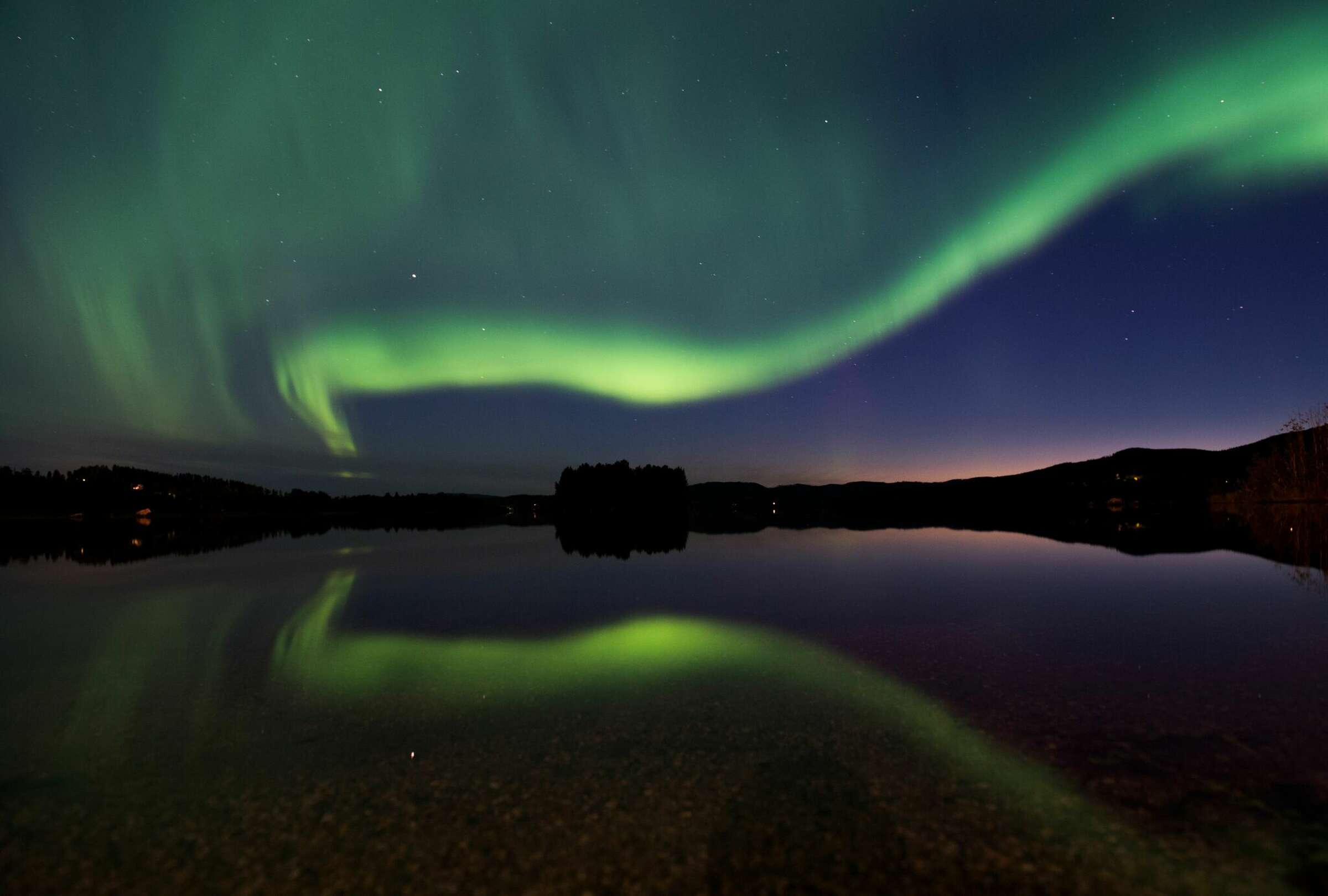 NOAA Northern lights 'may be visible again' in CT on Saturday night