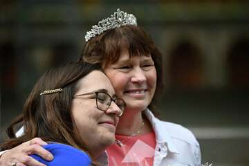 At Tulip Fest, Lisa Miller of Poestenkill is crowned Best Mom