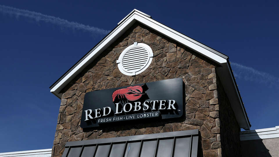 ROHNERT PARK, CALIFORNIA - APRIL 17: A sign is posted on the exterior of a Red Lobster restaurant on April 17, 2024 in Rohnert Park, California. Red Lobster is considering filing for Chapter 11 bankruptcy to address rising labor costs and in hopes of renegotiating property leases and long-term contracts. (Photo by Justin Sullivan/Getty Images)