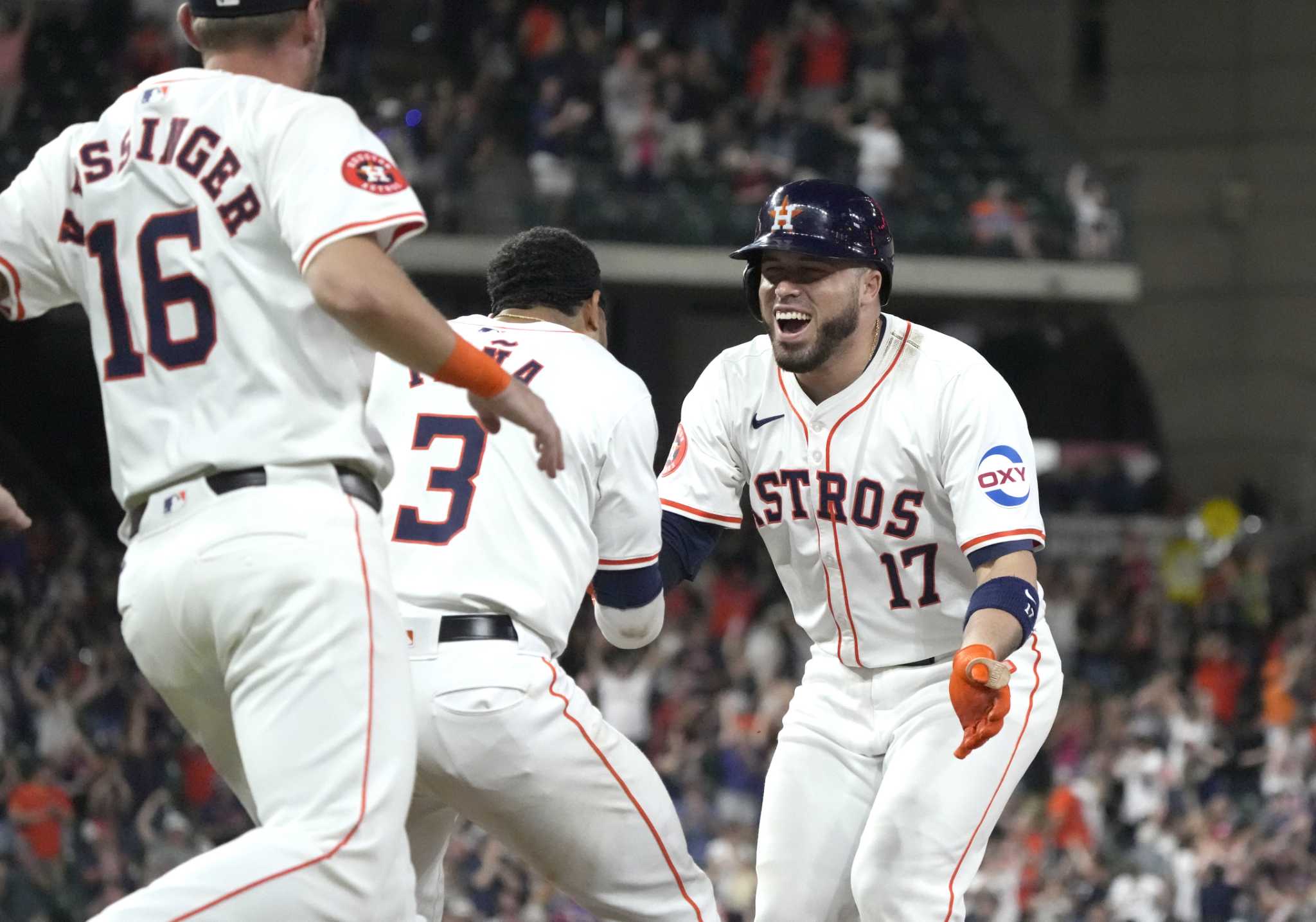 Houston Astros overcome Ronel Blanco's ejection to beat A's in 10