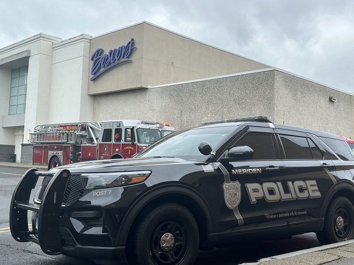 Meriden Mall clothing store reopens after rat poison attack - Vimarsana News