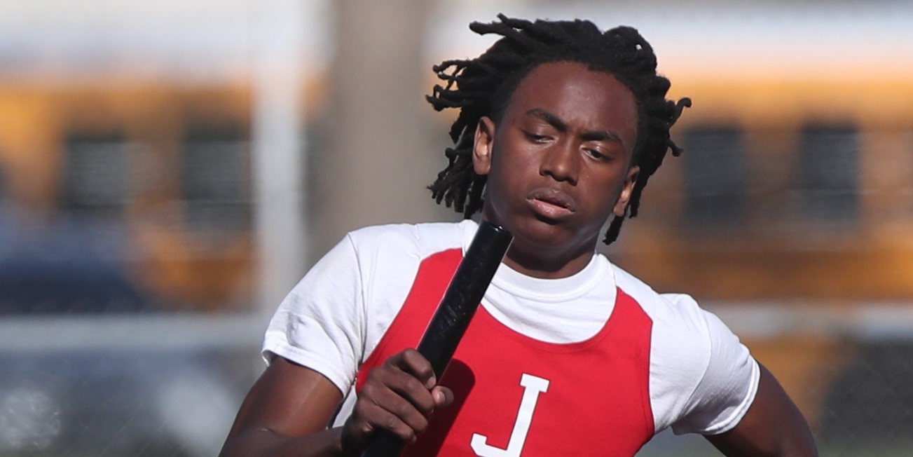 Jacksonville Middle School wins at IESA track meet