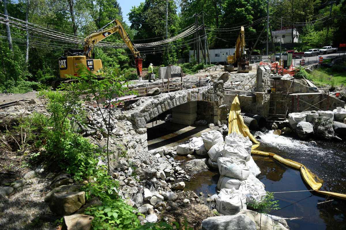 When will Stamford's Cedar Heights Road bridge be done? 12 months late, officials say.